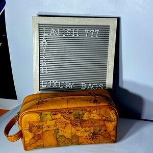 Alviero Martin toiletry/ makeup bag
